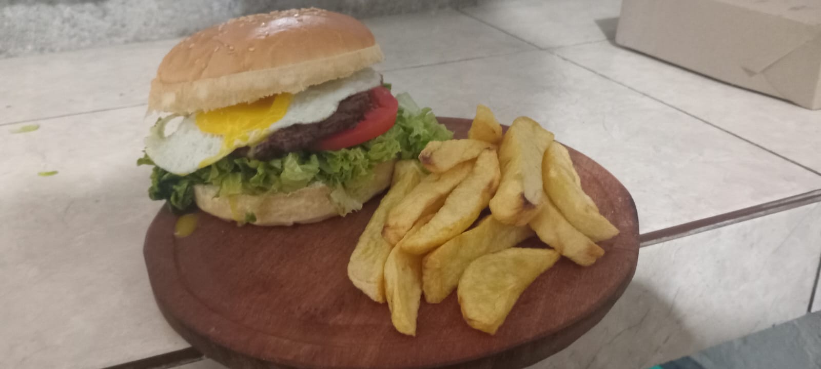 HAMBURGUESA SIMPLE 