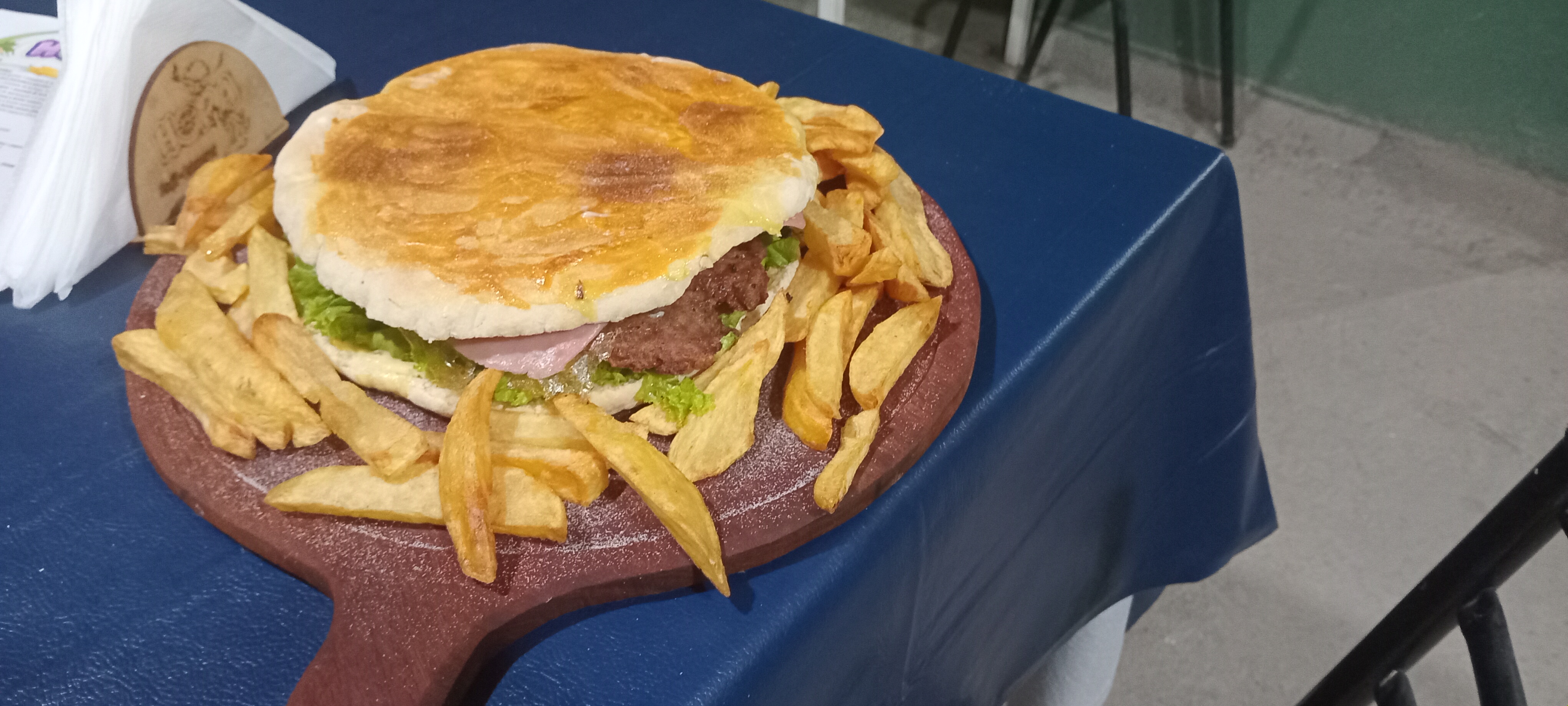 MEGA HAMBURGUESA comun